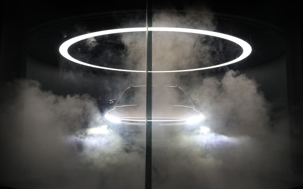 Air purifying demonstration from Fuel cell technology